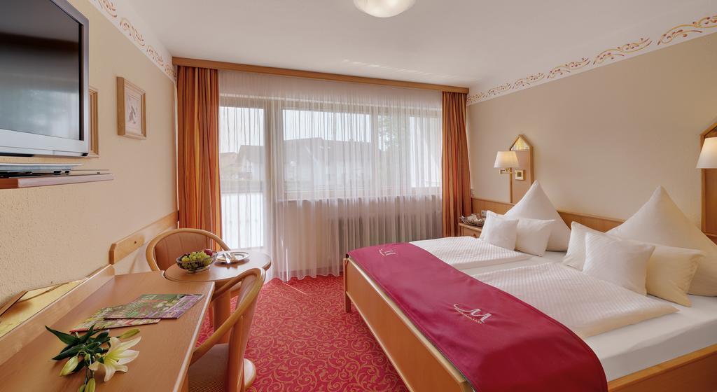 Das Maximilian Bad Fussing Room photo
